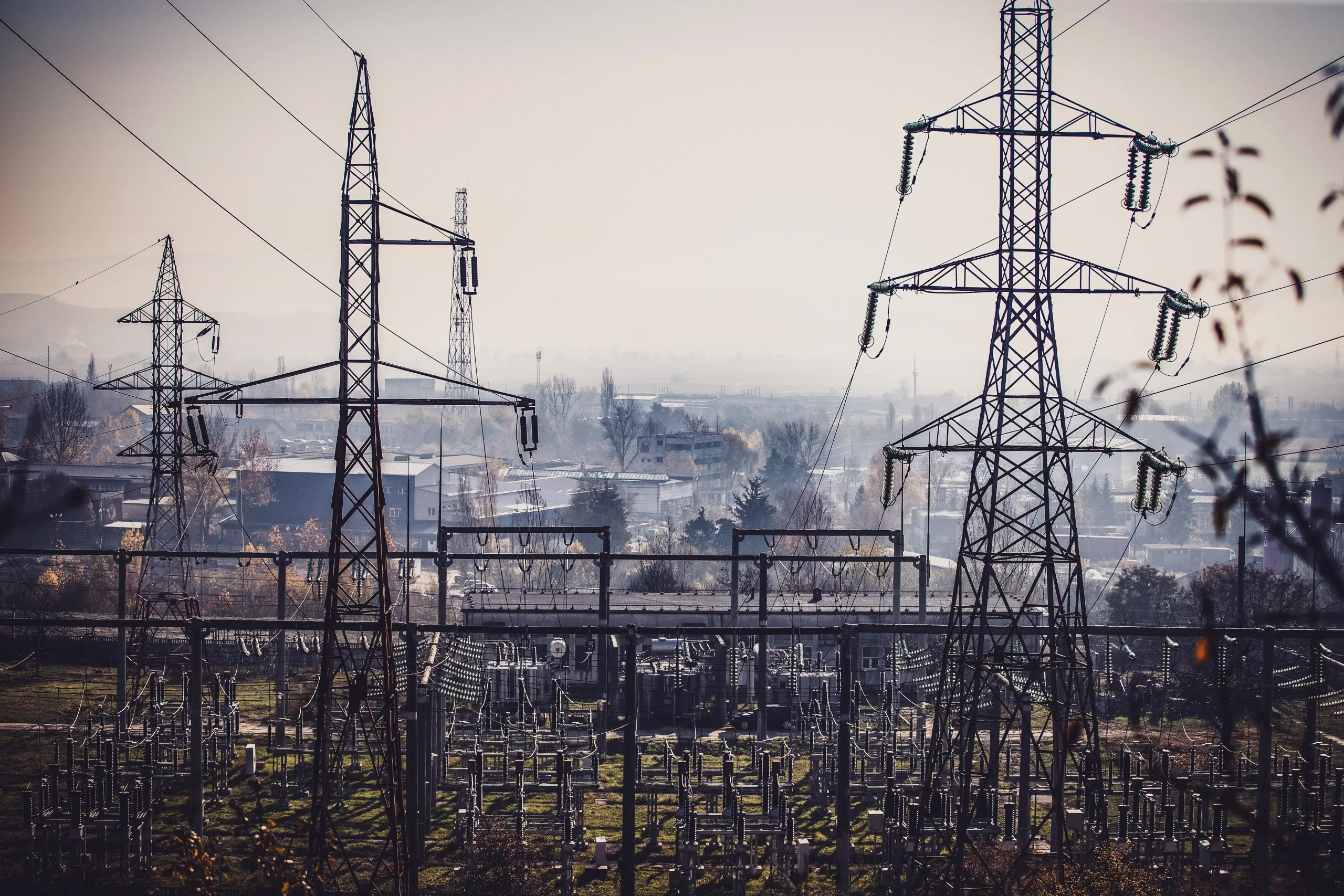 Distribution Transformer vs Power Transformer